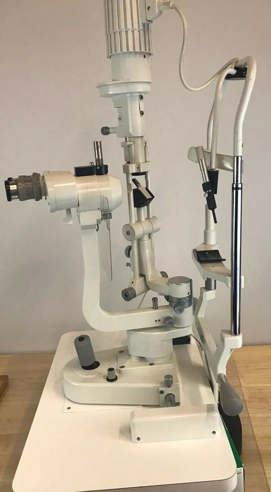 Burton 835 Platinum Slit Lamp Pre Owned Chicago Ophthalmic